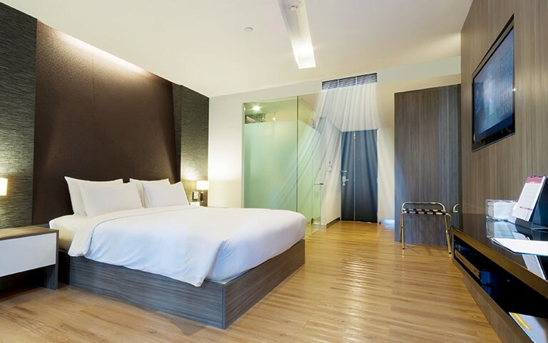 Choosing the energy-efficient AC system for your hotel and resort with useful tips from DEEPCHILL - air conditioning experts in Gold Coast.