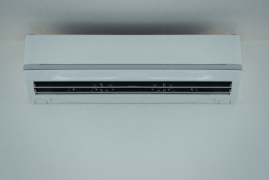 Modern indoor split system featured in Panasonic Vs Fujitsu discussion about the best air conditioners in Australia for air conditioning Gold Coast properties.