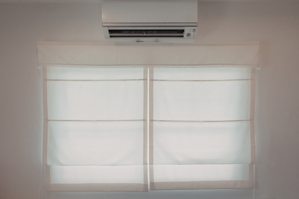 Professional installation of a high-efficiency split system, perfect for commercial air conditioning Gold Coast and residential spaces requiring Daikin AI Technology.