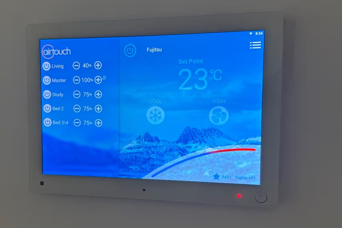 AirTouch zone controller set to 23°C when the air conditioner is not reaching set temperature