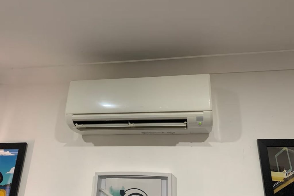Mitsubishi Electric multi-head split system indoor unit, serviced to stop leaking water inside
