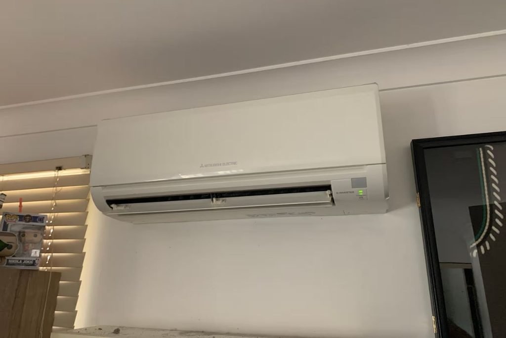 Mitsubishi Electric Gold Coast split system in a living room, inspected for a water leak